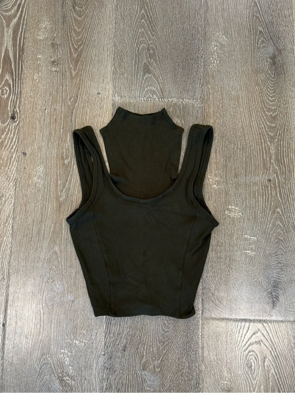 Sleeveless Mock Neck Crop Tank Top - dark green